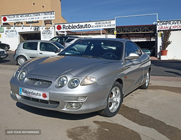 Hyundai Coupe    -  2000